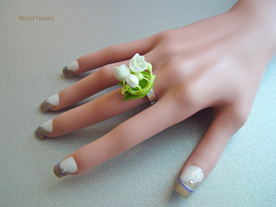 Кольцо "Белые ландыши".