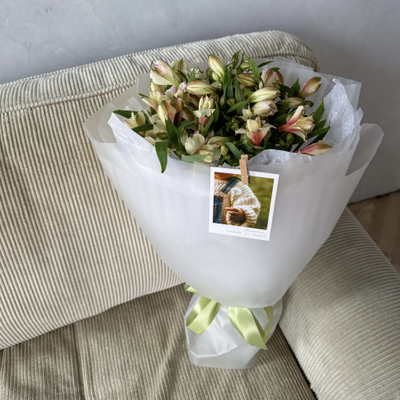 Букет из альстромерий