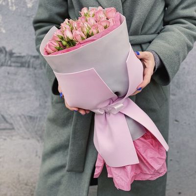 Букет из 9 кустовых роз