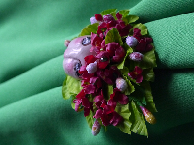 Яркая брошь в стиле шебби-шик "Принцесса Цветов. Весенний Театр"