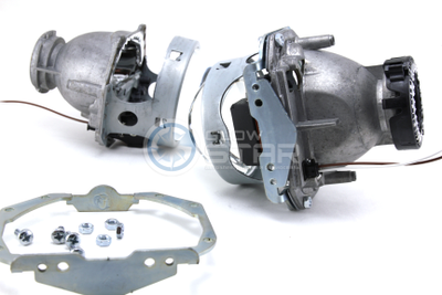 Комплект Hella 3R с рамками для замены адаптивных (поворотных) линз автомобиля Lexus LX570 (2012-2014)