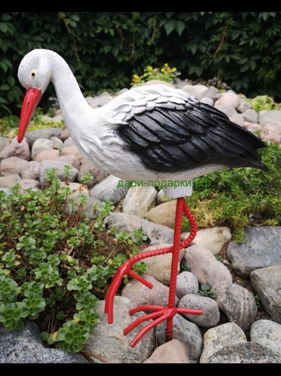 Аист 70*34 см  0,8кг   полистоун Россия 1548/012654 Аист - является символом новой жизни. Согласно русским народным поверьям, аист - птица, приносящая счастье в Ваш дом. Также аист покровительствует рождению детей.