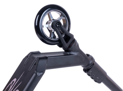 Легкий и маневренный Tech Team Provokator 47 в черном цвете.