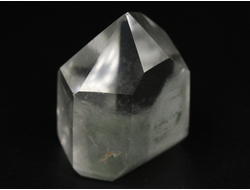 Кварц горный хрусталь с фантомами и хлоритом, кристалл полированный, Бразилия (33*28*20 мм, 26 г) №36848