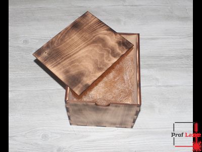 Подарочная деревянная коробка обожженная