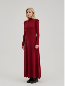 Платье вязаное