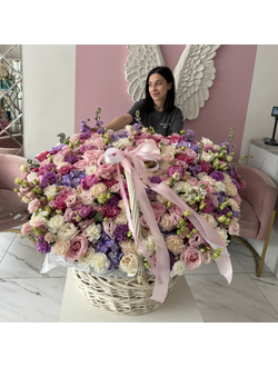 ОГРОМНАЯ КОРЗИНА С ЦВЕТАМИ №33