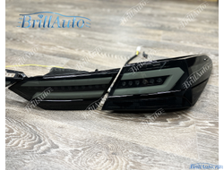 Стопы Toyota Camry 70 с накладкой на крышку