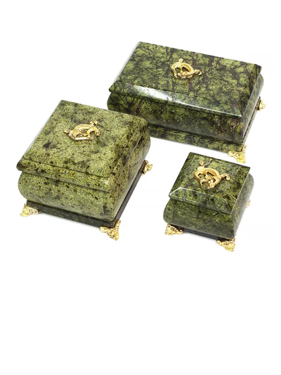 Шкатулка на ажурных ножках, змеевик