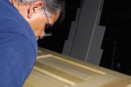 Изготовление нестандартных деревянных дверей на заказ от производителя с 2005 года