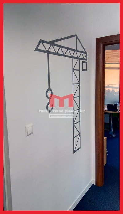 Брендирование стен в офисе наклейками