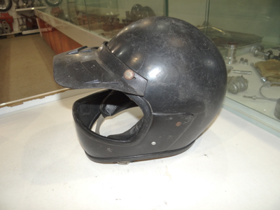 Мото шлем ( салют)