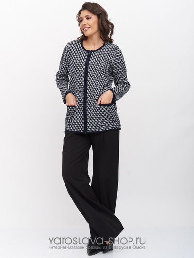 Женский вязаный жакет полуприлегающего силуэта