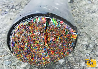 Компания «Вторкабель» осуществляет прием телефонного кабеля на лом по высоким ценам. Мы покупаем телефонный кабель в изоляции и предлагаем выгодные условия.