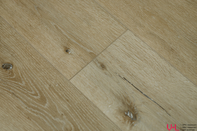 Кварцвиниловая плитка Art East Tile Click Дуб Виктори 45-16 купить на vinyl-laminat.ru