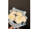 Классический букет из 5 белых хризантем Magnum White
