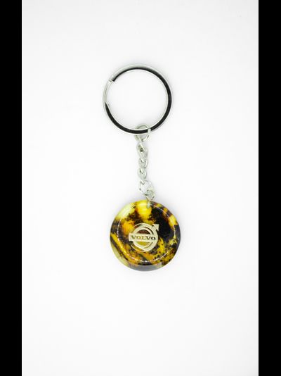 Брелок из натурального янтаря "Volvo"
