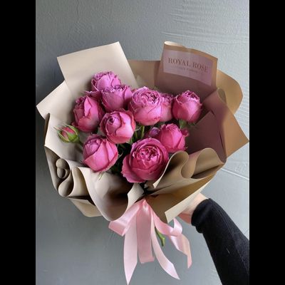 Кустовые пионовидные розы из Голландии