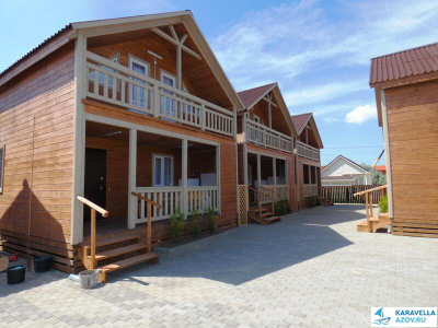 Коттедж №508 с бассейном, Голубицкая