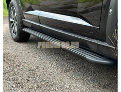 Пороги алюминиевые "Slim Line Black" 1820 мм ТСС для Haval H7 2024-