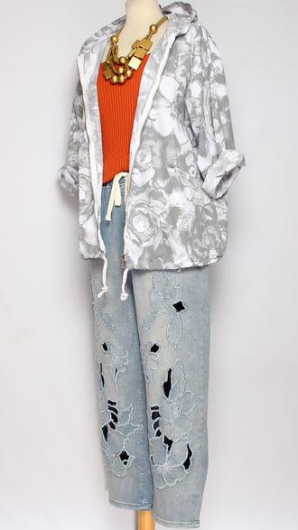 Ветровка-пыльник хлопок "СЕРЫЕ РОЗЫ" белая до р.54