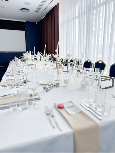 Декор длинного стола "Хилтон"