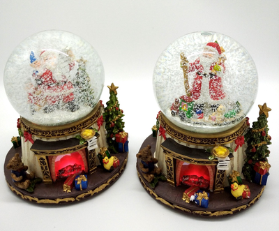 Большой Новогодний снежный шар музыкальный "У камина" 19*16*16см, (Два типа)