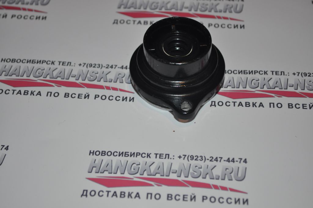 Крышка бака лодочного мотора