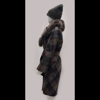 Женское пальто в клетку с меховым воротником Arti Moda 120 темное