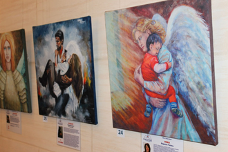 Флок-постер картин из спецпроекта "Ангелы, к которым можно прикоснуться" 50*50 см.