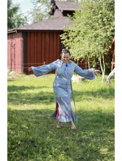 plate-vishivanka-vesna