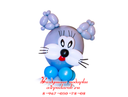 Серый кот из шаров