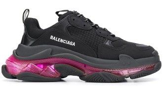 Кроссовки Balenciaga Triple S черные с фиолетовой подошвой