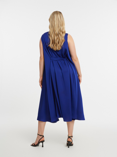 Нарядное платье с поясом