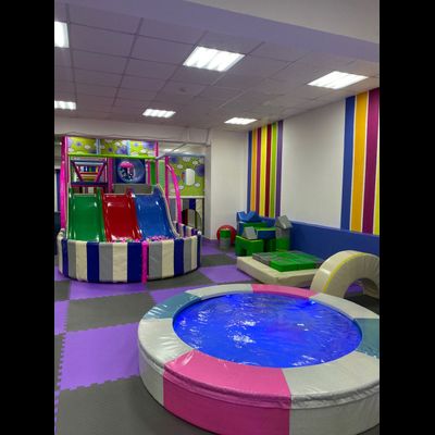 Детский игровой лабиринт б/у 14,5 х 3,7 х 2,8 м.