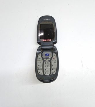 Неисправный телефон Samsung SGT-X480 (нет АКБ, задней крышки, не включается)