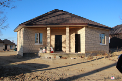 Кирпич облицовочный БЕЖЕВЫЙ в ассортименте