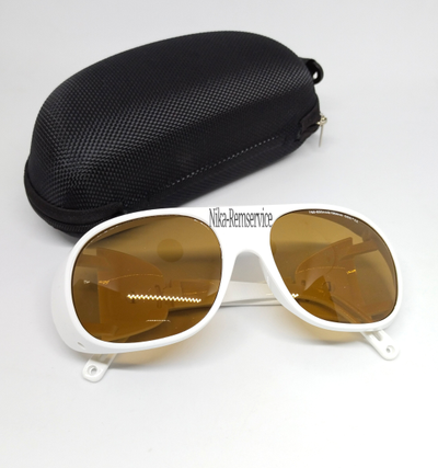 Очки и футляр