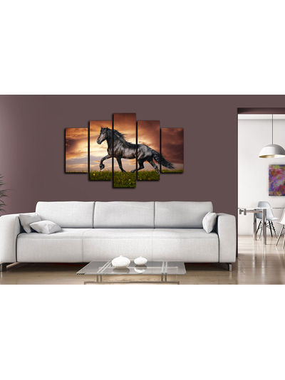 Модульная картина "Черный конь"