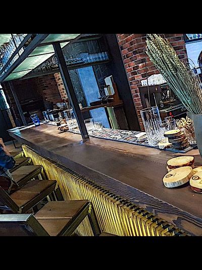 мебель для отелей - столы и журнальные столики из массива