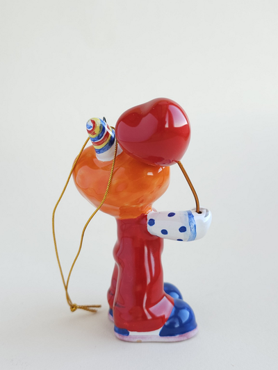 Клоун с воздушным шариком - цирк