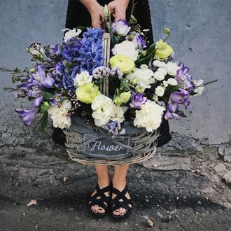 Доставка цветов в Волгограде - FLOWER34.RU - Корзина "Магия весны"