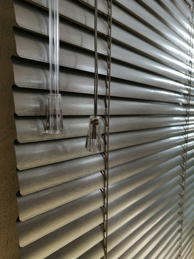 Жалюзи горизонтальные HOLIS, текстура БРАШ