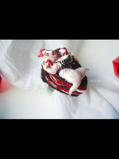 Пин-ап кольцо "Утро Фифеи" с вкусным тортиком