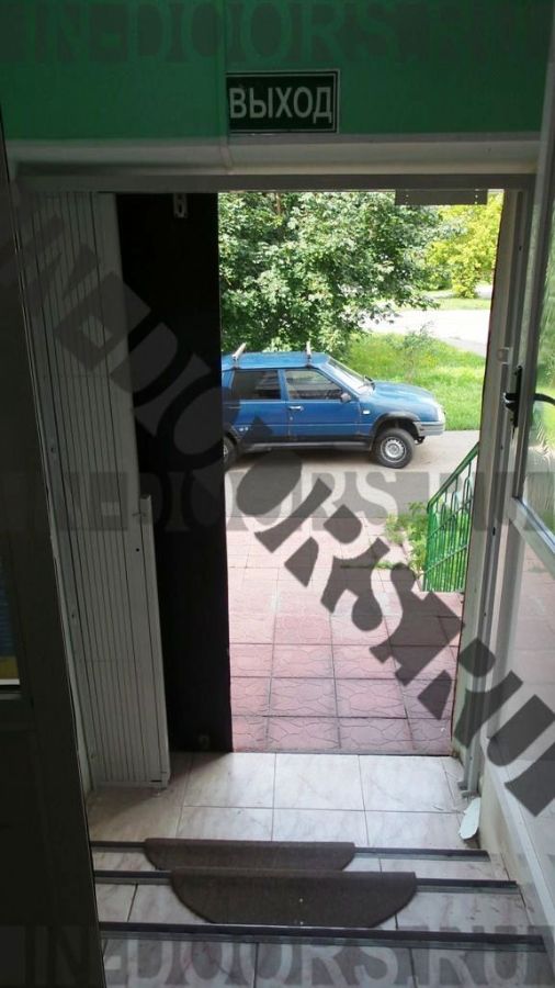 Раздвижные решетки на двери 4