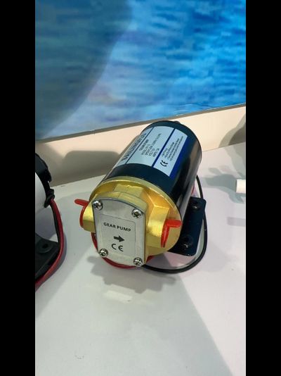 Sailingflo FP-12 - насос шестеренчатый, 12В