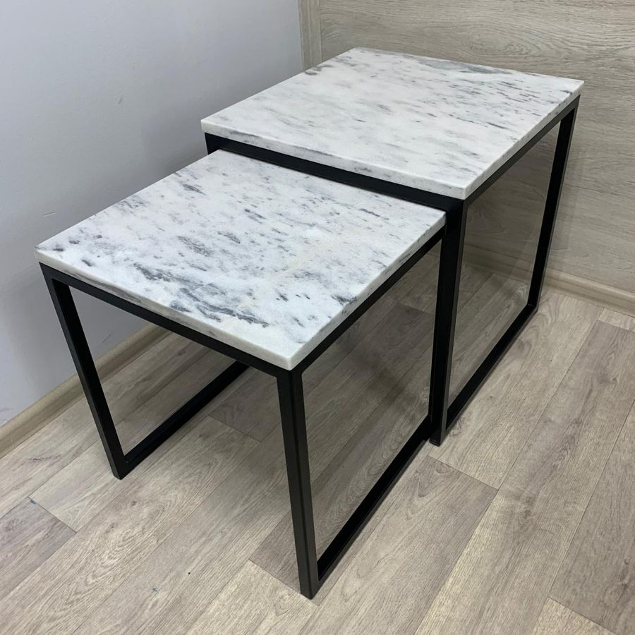 Комплект прикроватных столиков из мрамора Bianco Carrara (450х450х480 мм)