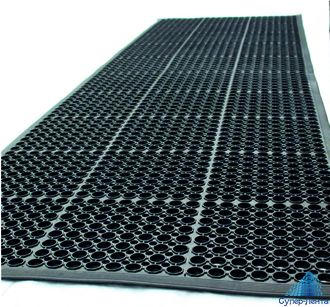 Дорожка резиновая ячеистая, высота 12 мм, 90 см х 10 м.