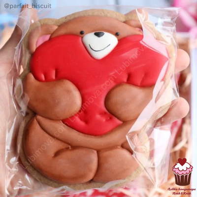 Трафарет+формочка "Влюбленный мишка тедди"