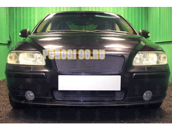 Защита радиатора Volvo S60 (I рестайлинг) 2004-2010 3D black верх PREMIUM (устанавливается вместо штатной)